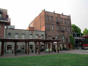 Fairhaven Green 2015_opt Enlisting the contributions of volunteers, staging fund-raising